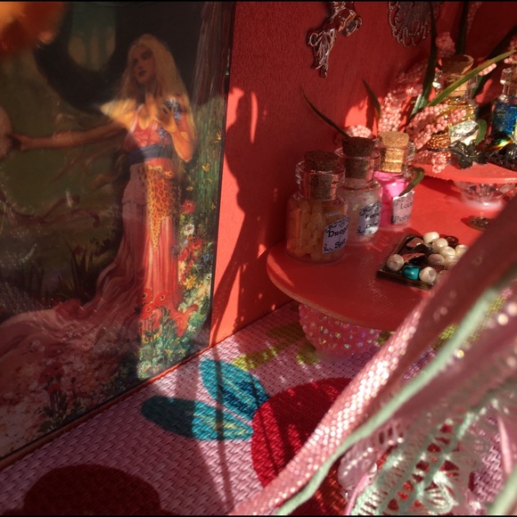 Fairy Hideaway Goddess of Spring Cave of Unicorns - Picture 11 of 16